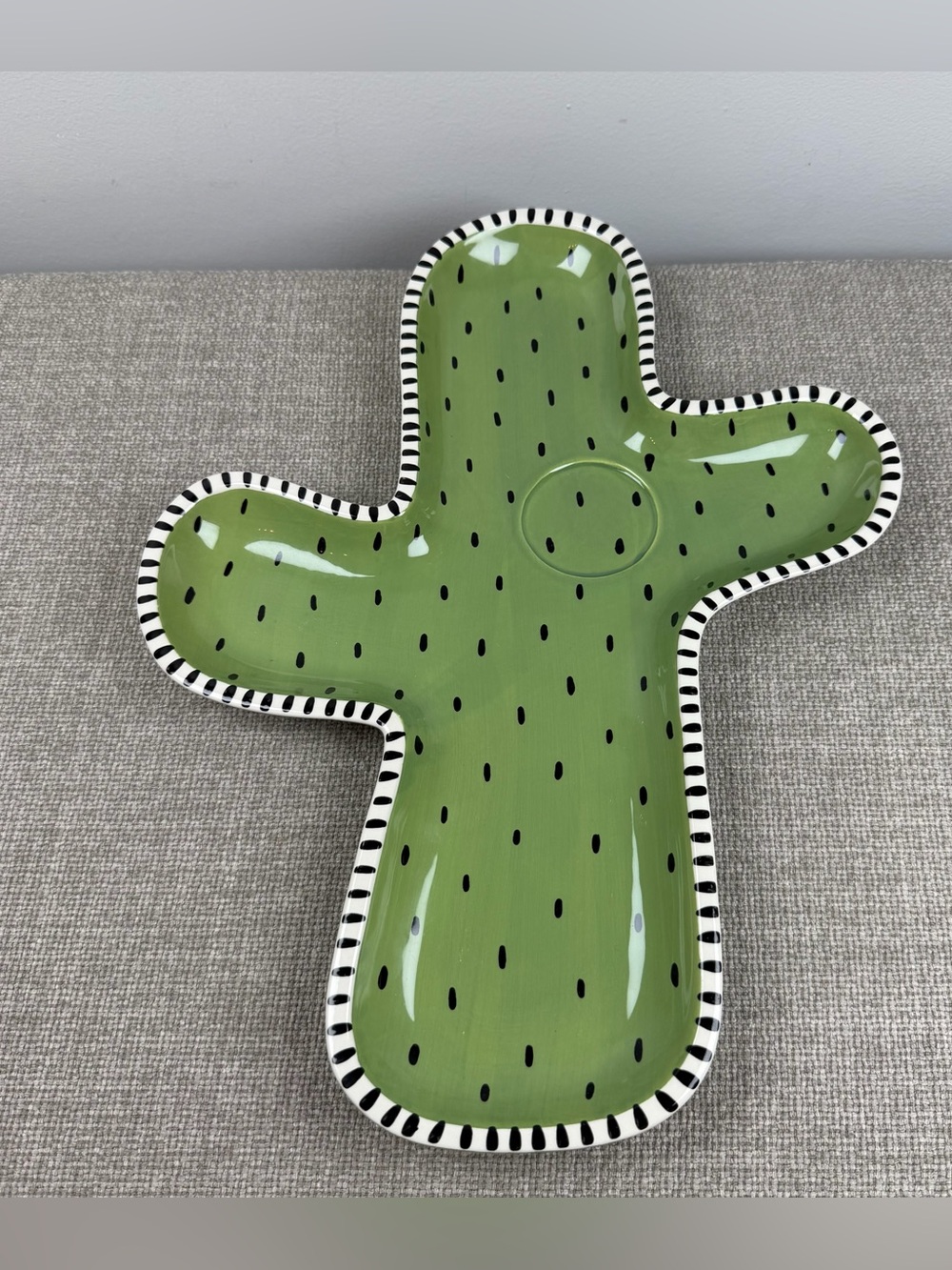 M Bagwell Fiesta Caliente Green Polka Dot Ceramic Cactus Chip & Dip Platter